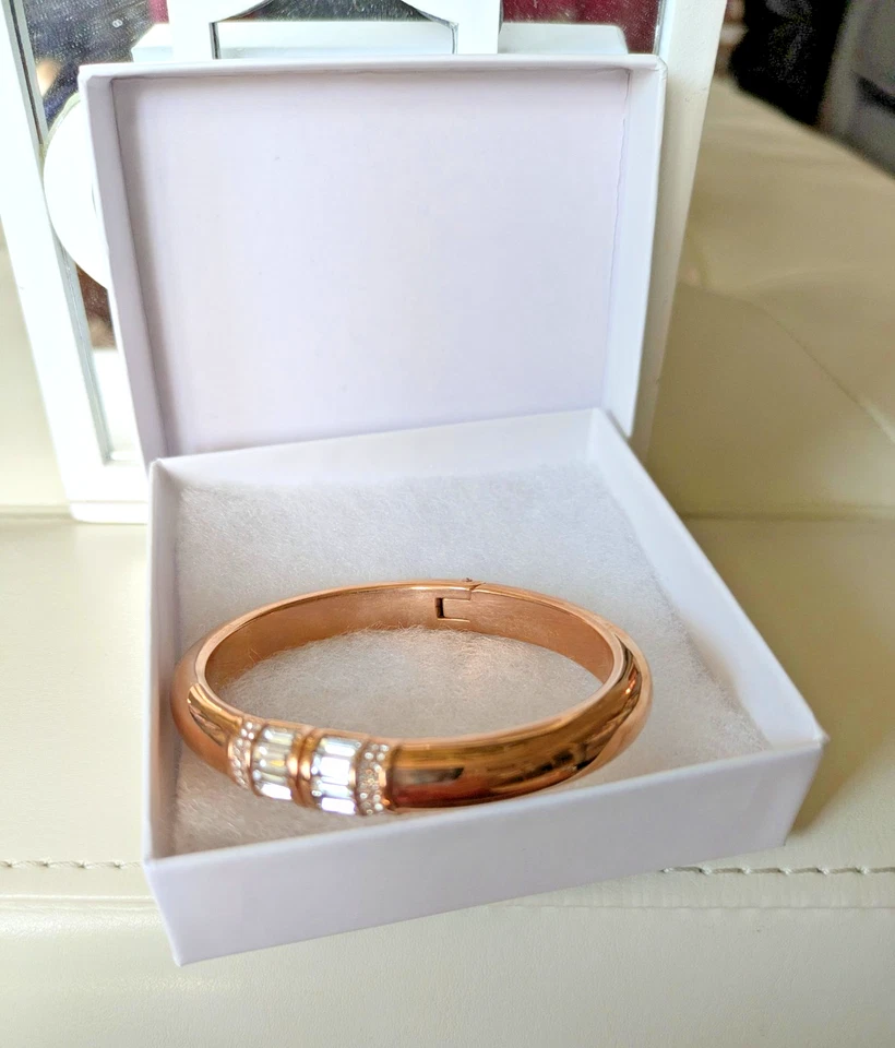 Brazalete Brazalete Michael Kors Park Avenue Oro Rosa y Baguette Foto 4 de 4