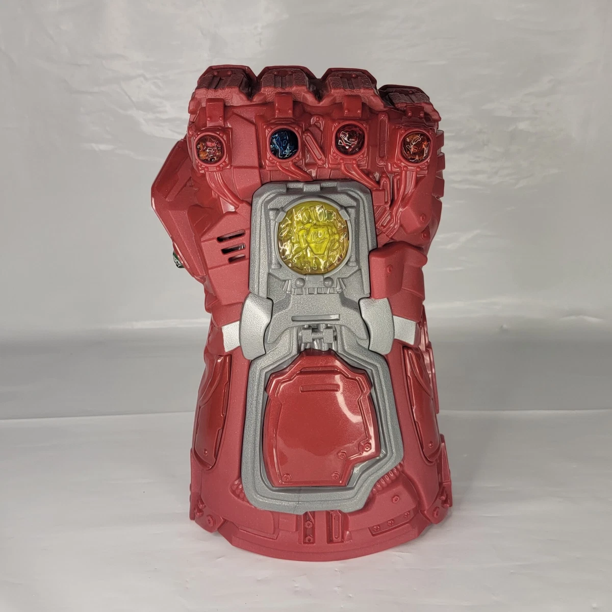 Marvel avengers sales electronic gauntlet