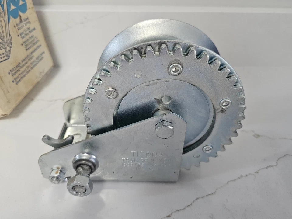 Remolque T-1000A 1987 vintage manivela de engranaje de muñeca en caja original mango blanco Foto 2 de 4