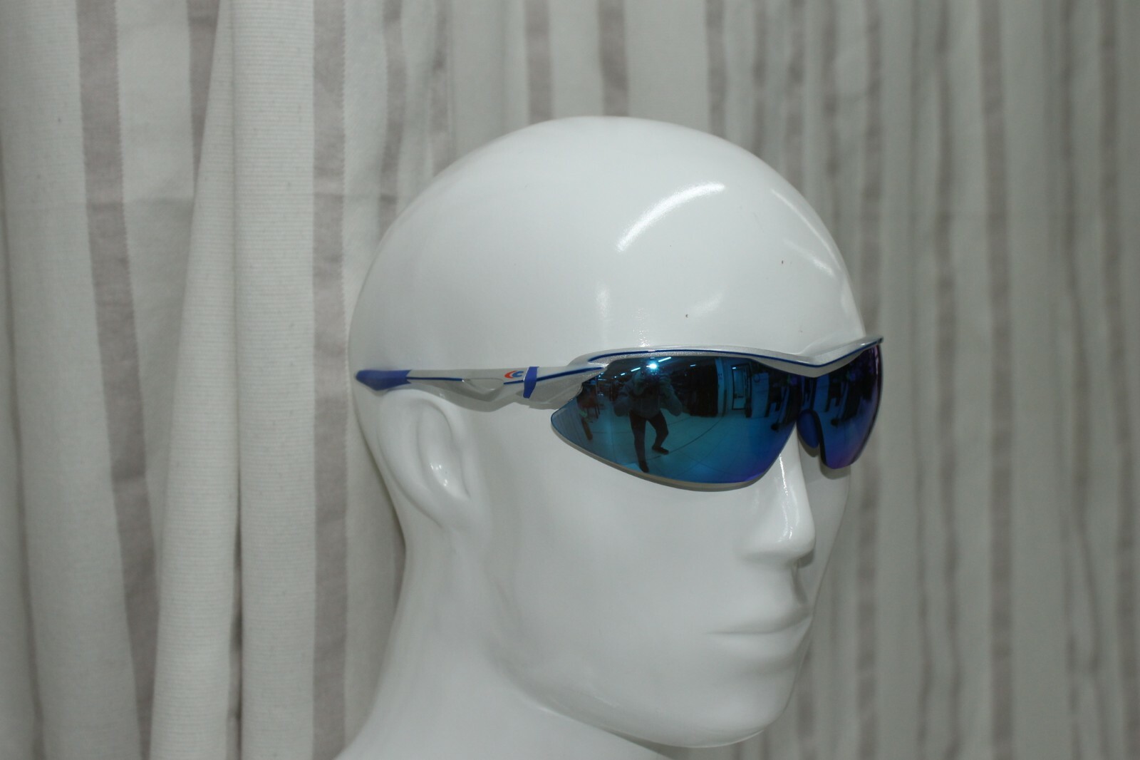 Occhiali da Ciclismo per Bici Corsa Sole con Lenti Blu a Specchio Sci Running foto 4