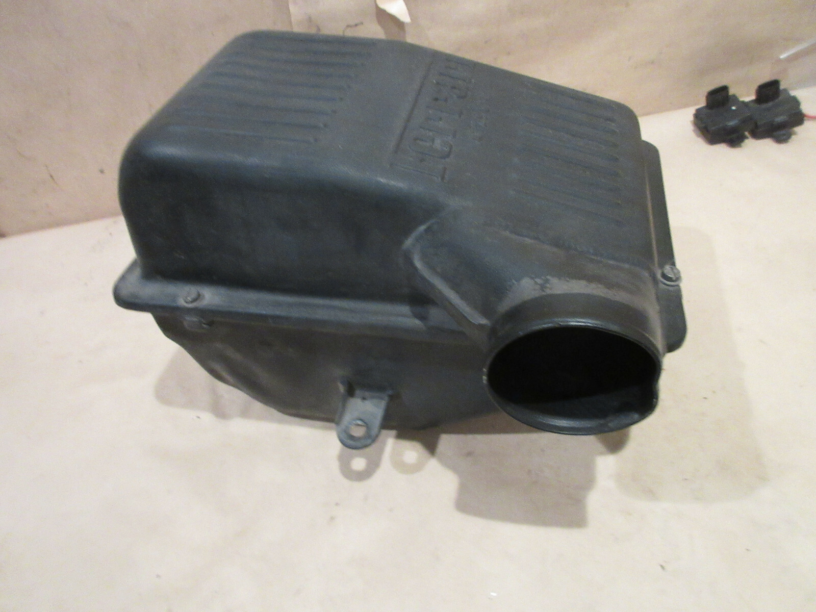Ferrari 355 -  RH Air Cleaner / Filter Box  - P/N162416
