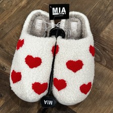 MIA Cozi Red Heart Slippers Size 8 NWT
