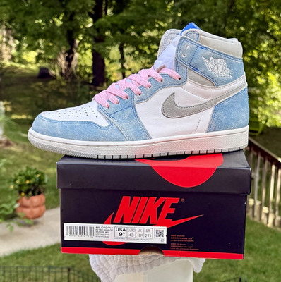 Air Jordan 1 Retro High OG Hyper Royal   Size 9.5 Men s/Size 11 Women