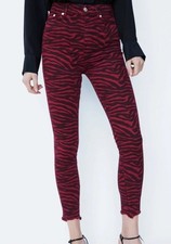 ZARA Women's Premium Denim Red/Black Zebra Frayed Hem Cropped Skinny Jean Size 2