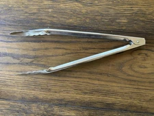 Mercer Culinary 7" Stainless Steel Locking Utility Tongs w/ Scalloped End