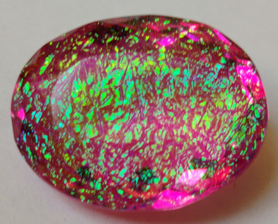 Großes Monarch Feueropal Doublet 94,55 Ct. Oval geschliffener loser Edelstein...