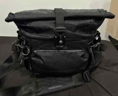 Compagnon Element Camera Sling Bag 7L - Volcanic Black - Very Good Condition