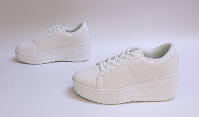 platform trainers size 9