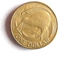 1990 NEW ZEALAND DOLLAR - Excellent Coin - FREE SHIP - Bin #999