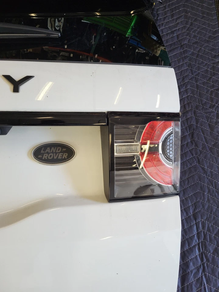 LAND ROVER DISCOVERY SPORT 2019 Liftgate Tailgate Trunk Deck Lid Hatch USED OEM - Image 4 of 4