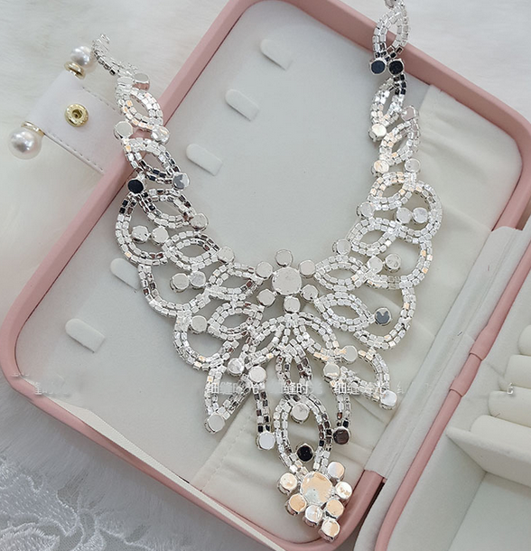 Crystal Beading Applique Rhinestone Flower Chain Dress Collar Waist Decor DIY | eBay Crystal Beading Applique Rhinestone Flower Chain Dress Collar Waist Decor DIY | eBay