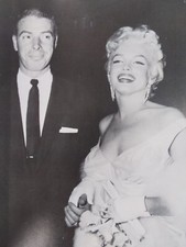 Marilyn Monroe Print Portrait Vtg 1982 Joe DiMaggio Marlin Brando 7 Year Itch 