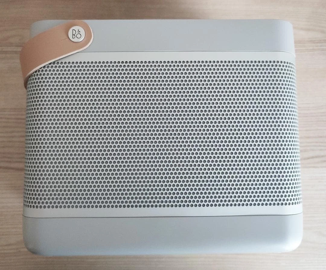 Bang & Olufsen Beolit 17 Bluetooth Wireless Speaker w/ Box cable
