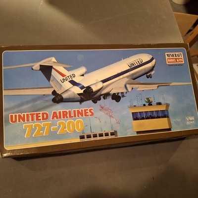 Minicraft United Airlines Boeing 727-200 1:144,2x Decals,Karton etwas vermalt