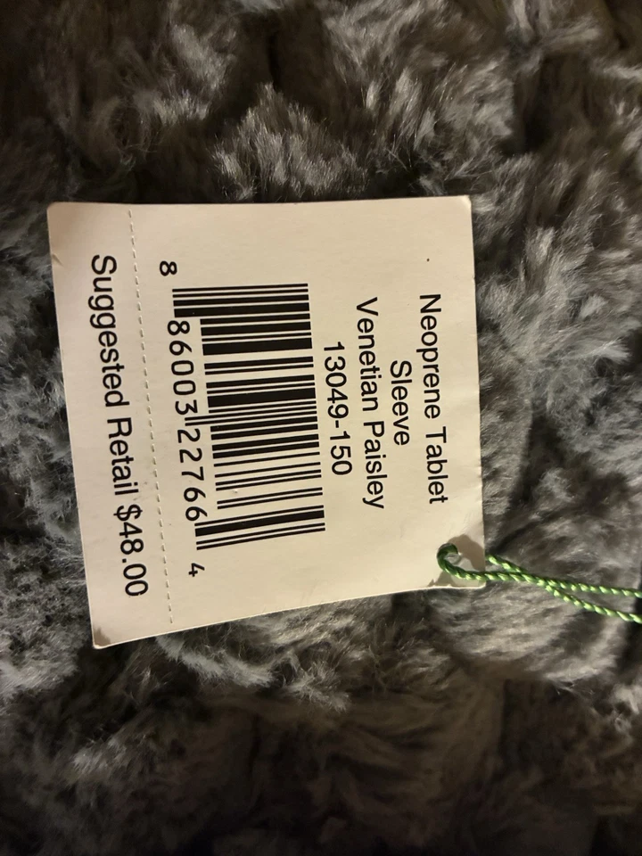 Vera Bradley Large Neoprene Tablet Sleeve in Venetian Paisley iPad Cover NWT - Image 3 of 3