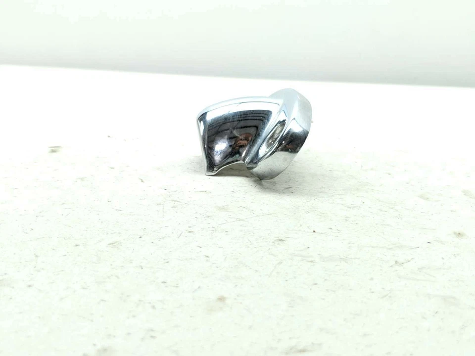 04-10 Soporte de montaje de etiqueta de matrícula trasera Kawasaki Vulcan 2000 VN2000 Foto 2 de 4