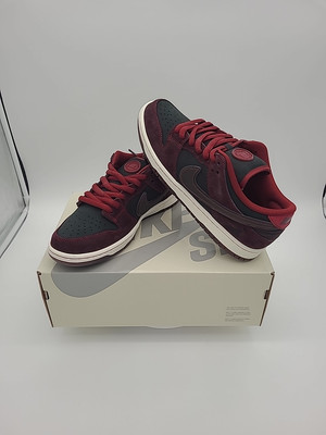 Nike Riot Skateshop x Dunk SB Low - Men's Size 9.5 Mahogany Dark Beetroot New DS