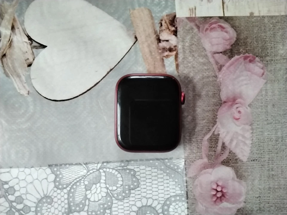 Apple Watch Series 7 45mm Red Aluminium Red Sportband GPS - Bild 2 von 3