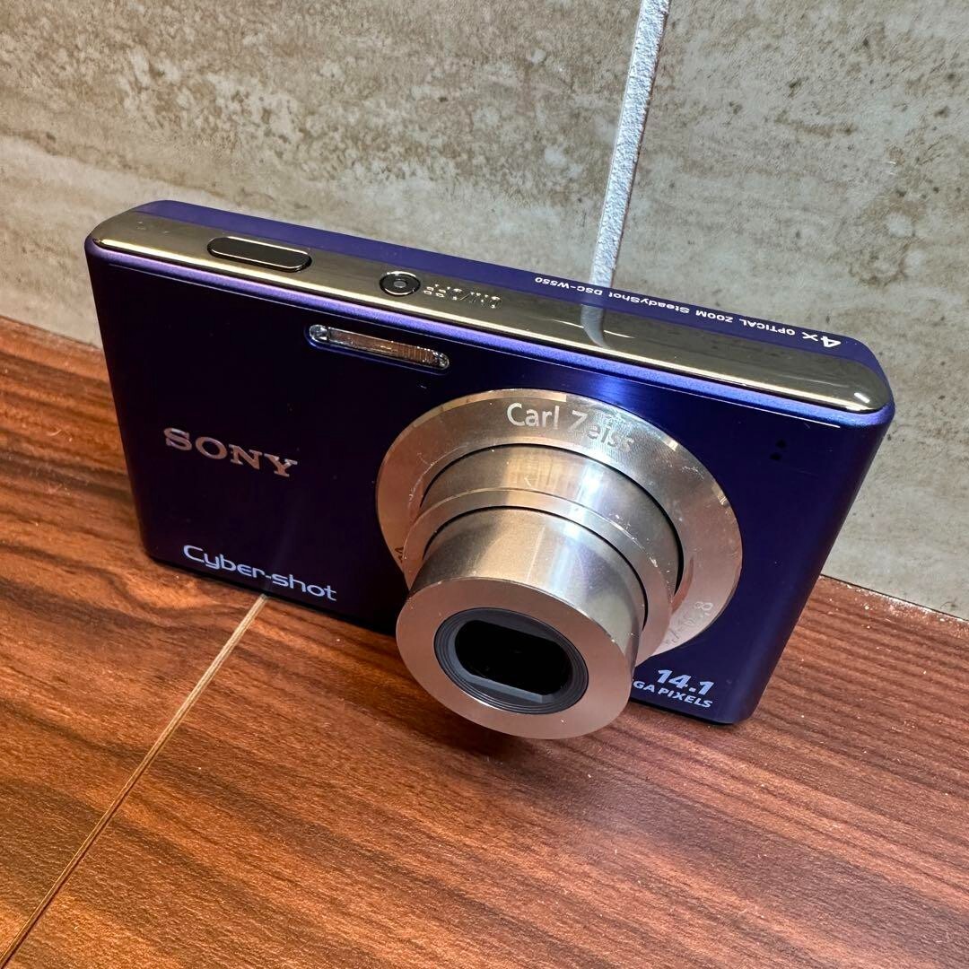 Sony Cyber-shot DSC-W550 14.1MP Digital Camera - Silver for Sony Cyber-shot DSC-W550 14.1MP Digital Camera - Silver for