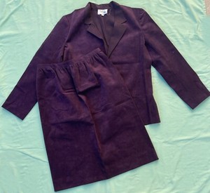DARK PURPLE SKIRT & JACKET SET - WOMEN'S Size 8 - Brushed Polyester, Ultrasuede