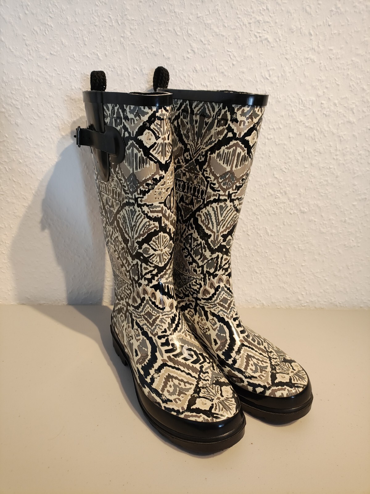 Rain Boots Women's 7 Rubber Sakroots by The Sak - Fast Shipping!-image