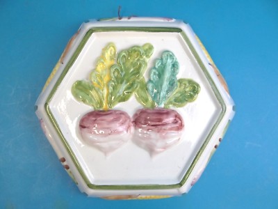 Italy B50 Vegetable Beets Corn Asparagus Kitchen Decorative Wall Hanger Ceramic 