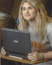 JILLIAN BELL SIGNED AUTHENTIC 'ROUGH NIGHT' 8X10 PHOTO w/COA 22 JUMP STREET