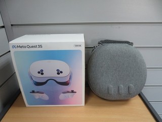 META QUEST 3S 128GB STANDALONE VIRITUAL REALITY HEADSET BOXED IN WHITE (MREOV)