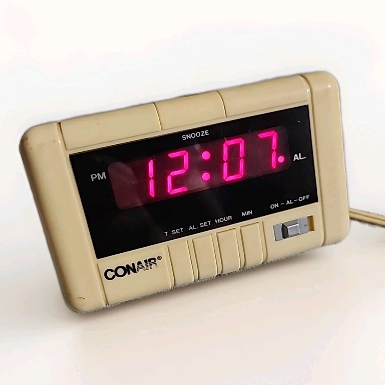 Tested & Works | Conair - Vintage 1980s CL1001 Digital Alarm Clock w/ Kickstand