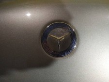 Mercedes-Benz ML-CLASS 2006 Emblem - FRONT USED, Genuine #1808923-27 Mercedes-Benz ML-CLASS 2006 Emblem - FRONT USED, Genuine #1808923-27