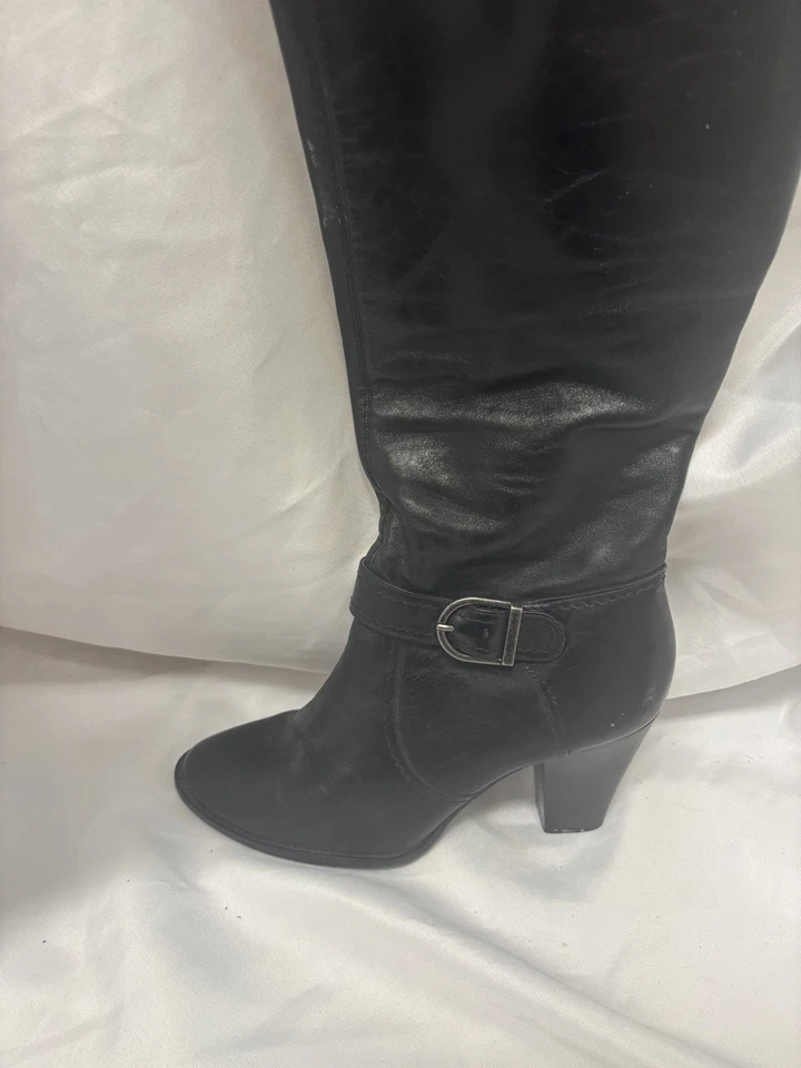 Bota hasta la rodilla Alex Marie de cuero negra con tacón para dama Foto 2 de 4