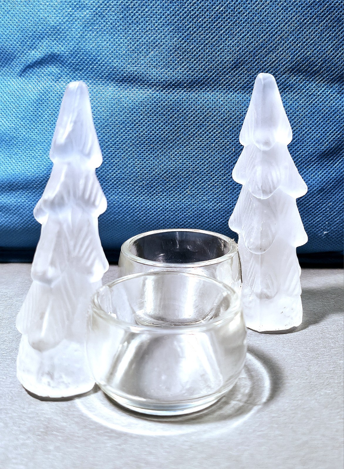 2 Vintage Yankee Candle Christmas Tree Tea Light Holder Frosted Art Glass 4"