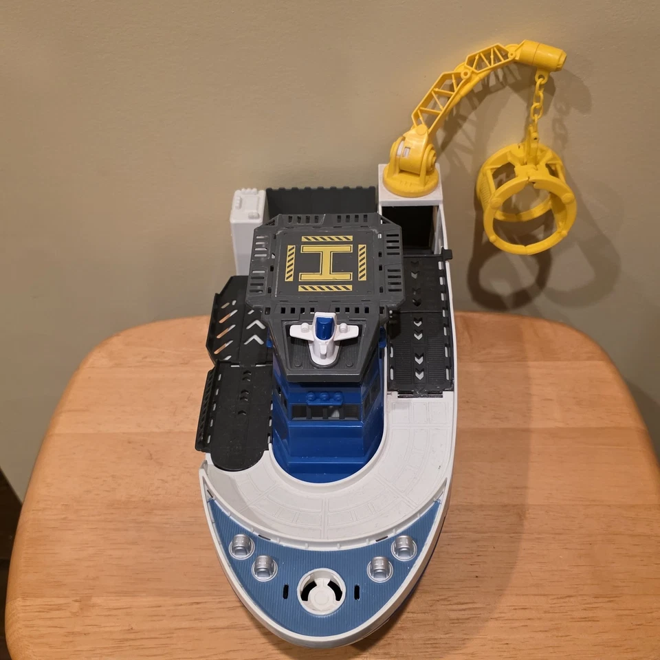 Matchbox MISSION MARINE RESCUE SHARK SHIP and MBX OCEAN RESCUE BOAT Lot - Image 3 of 4