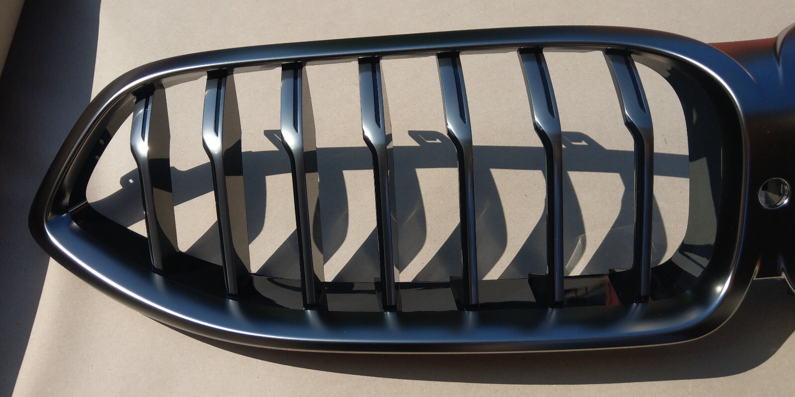 Original BMW G14 G15 M850iX Convertible Coupe Ziergitter Front 