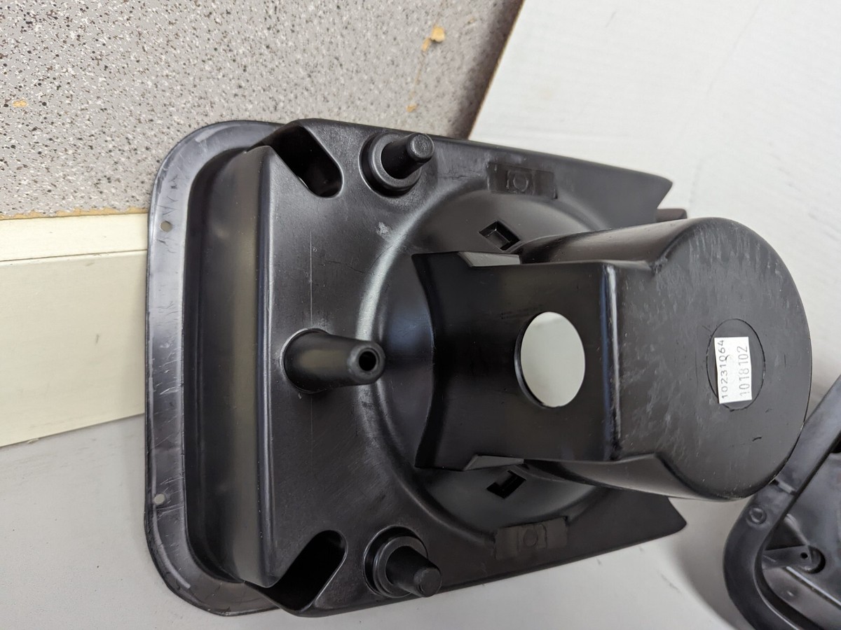 591333C1 International Navistar Light Housing Bucket Receiver 2500  