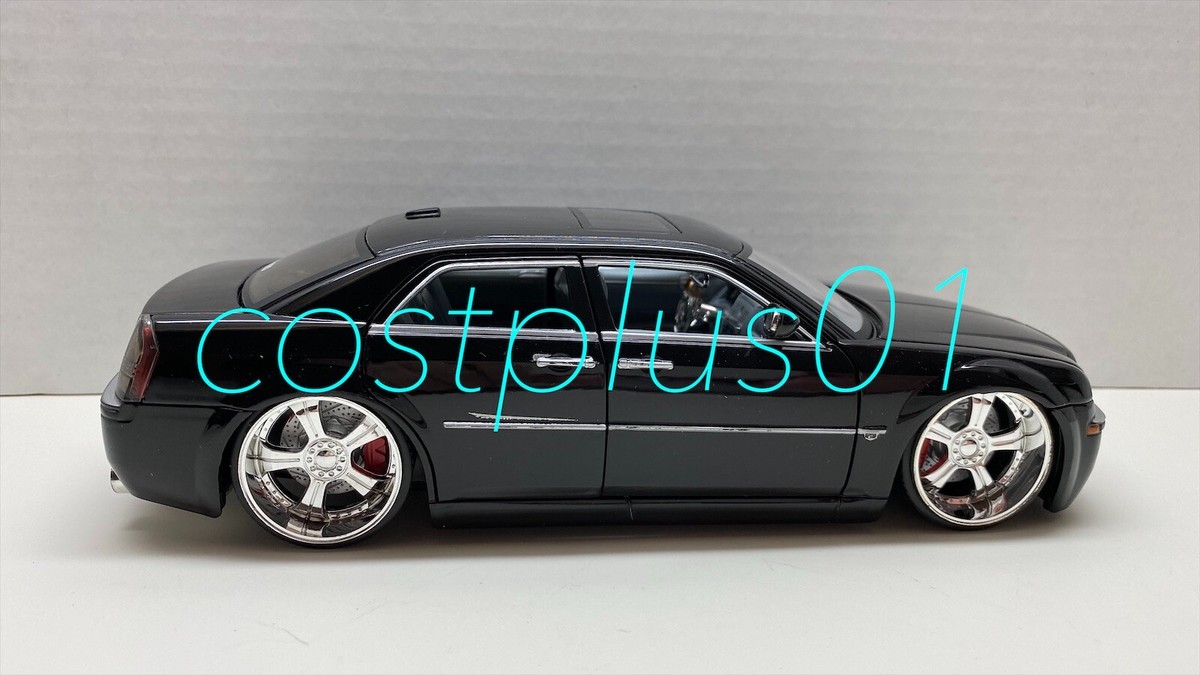 ミニカー jada 1/18 Chrysler 300C DUB  CITY JADA 1/18 SCALE CHRYSLER 300C”BIG BALLERS DUB CITY”VERY RARE