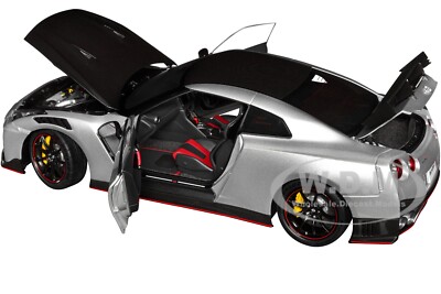 トミーテック　　日産GT−R　NISMO（銀)1/18スケール Amazon | トミーテック (TOMYTEC) トミカリミテッドヴィンテージ