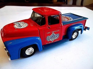 Details About Ertl Die Cast Bank Nba Los Angeles Clippers 1956 Ford Pickup Truck
