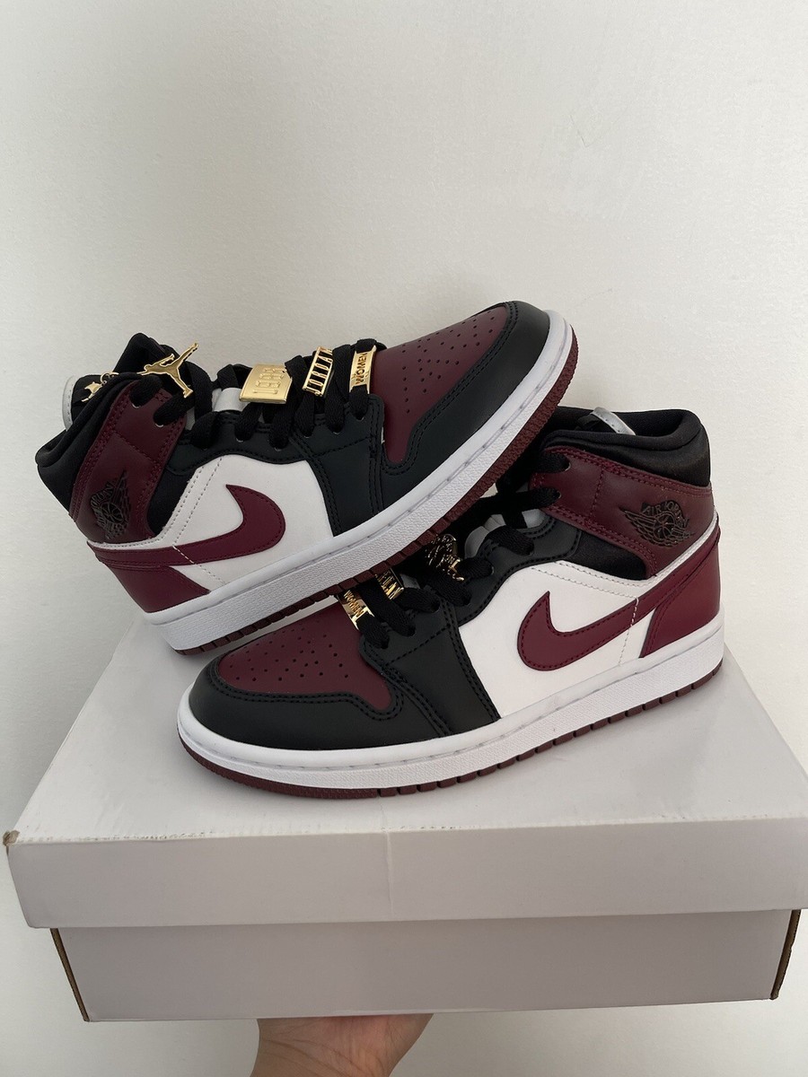 women air jordan 1 mid se gold pendants