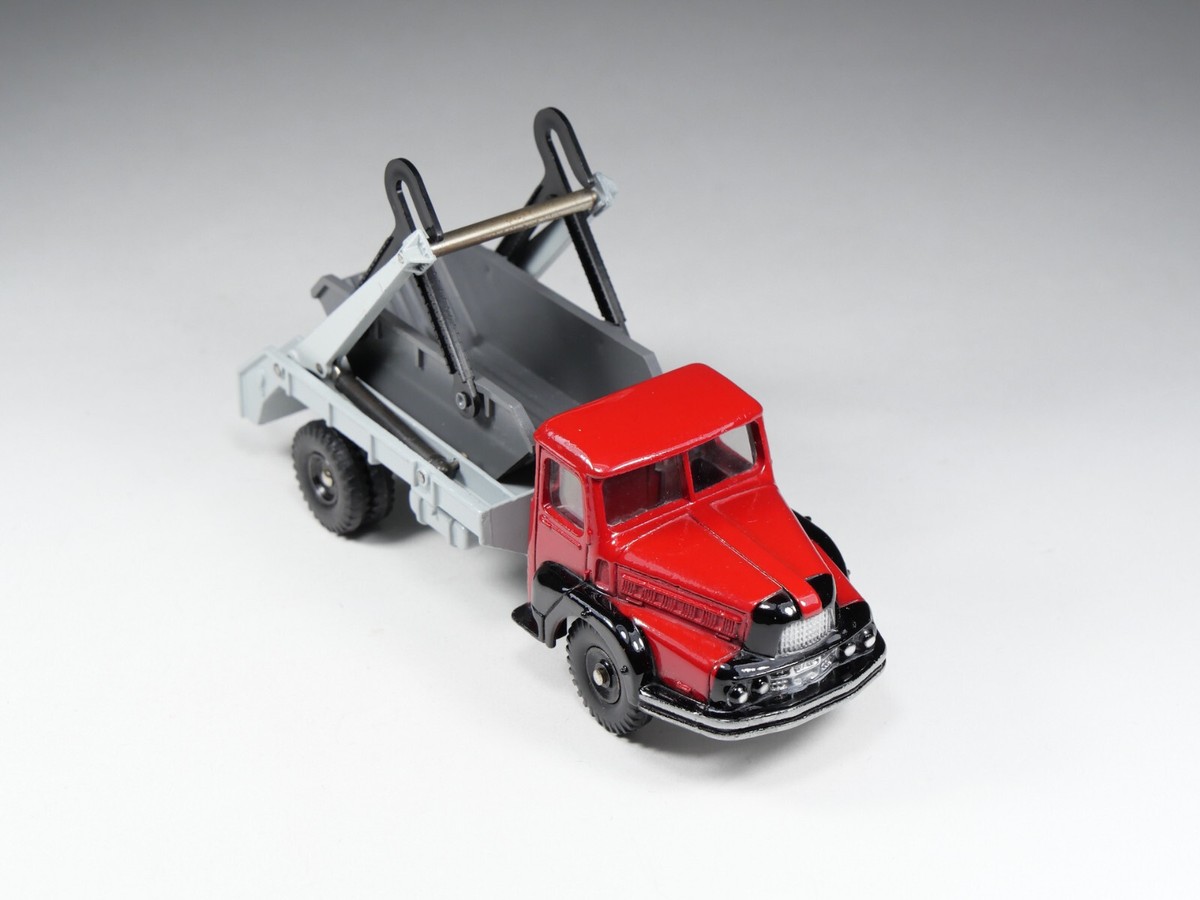 ミニカー DINKY No.805 CAMION UNIC MULTIBENNE DINKY TOYS FRANCE - 805 - Camion UNIC Multibenne & citerne