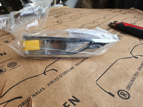 Original VW Caddy IV 2K Blinker Kotflügel Rechts 2K5949102A 05.2015-2020