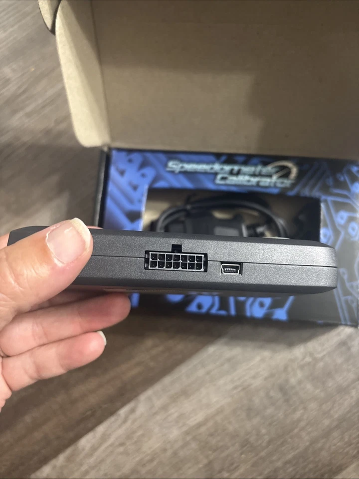 Calibrador velocímetro Hypertech 752503 06 UP + Dodge diésel caja abierta Foto 4 de 4