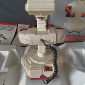 Nintendo Famicom Robot R.O.B. Robotic Operating Buddy with Manual Box Japan