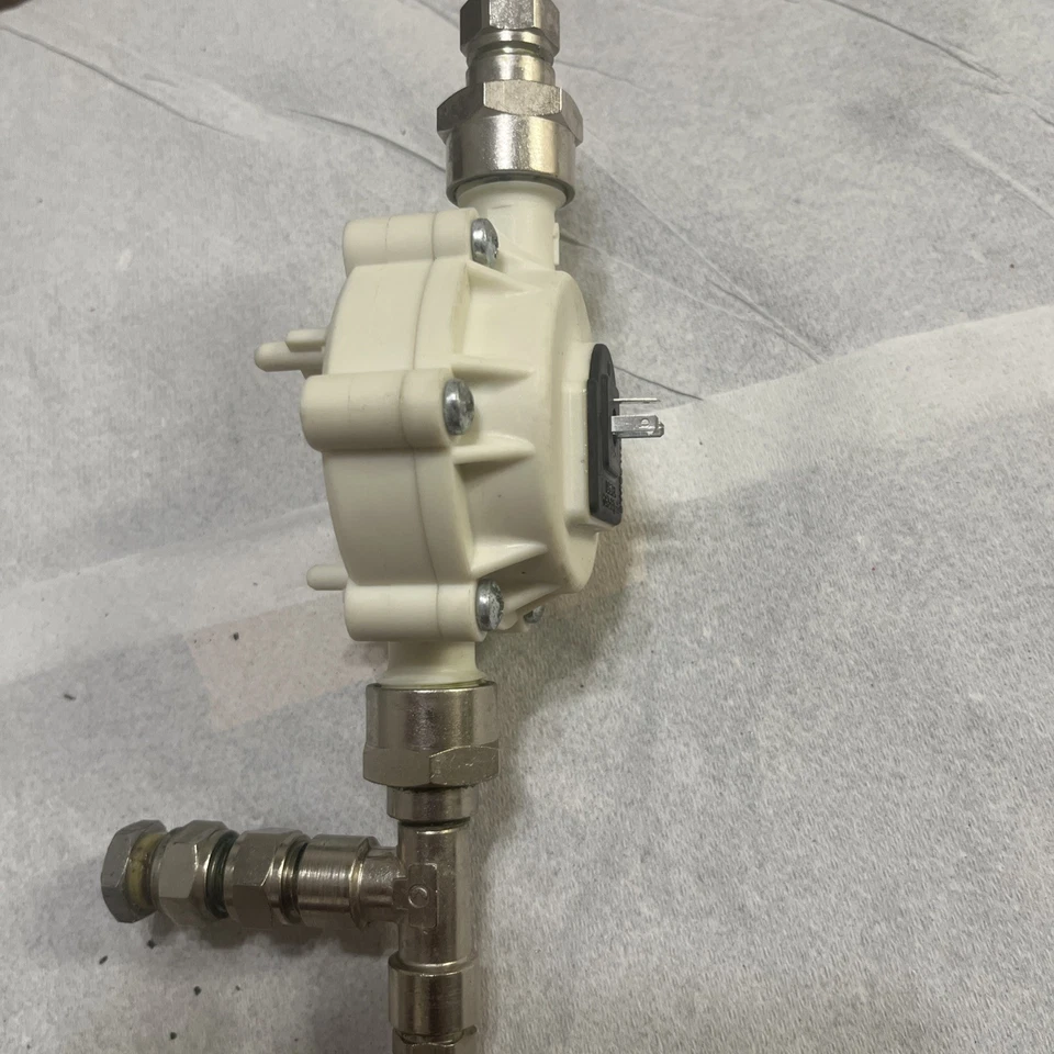 Sensor FG 935-1500/2: caudalímetro con rotor 3,8-24VDC 147Imp/litro DIGMESA Foto 4 de 4