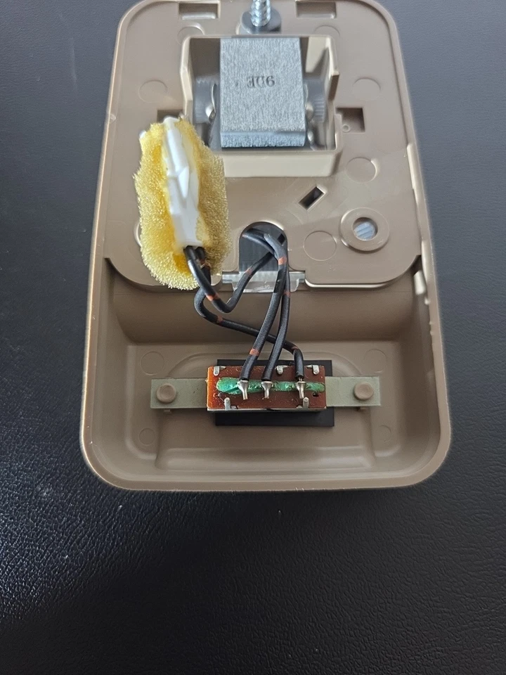 Conjunto de lámpara de luz de tocador mapa cúpula superior Isuzu Trooper 1998-2002 OEM #896EM Foto 3 de 4