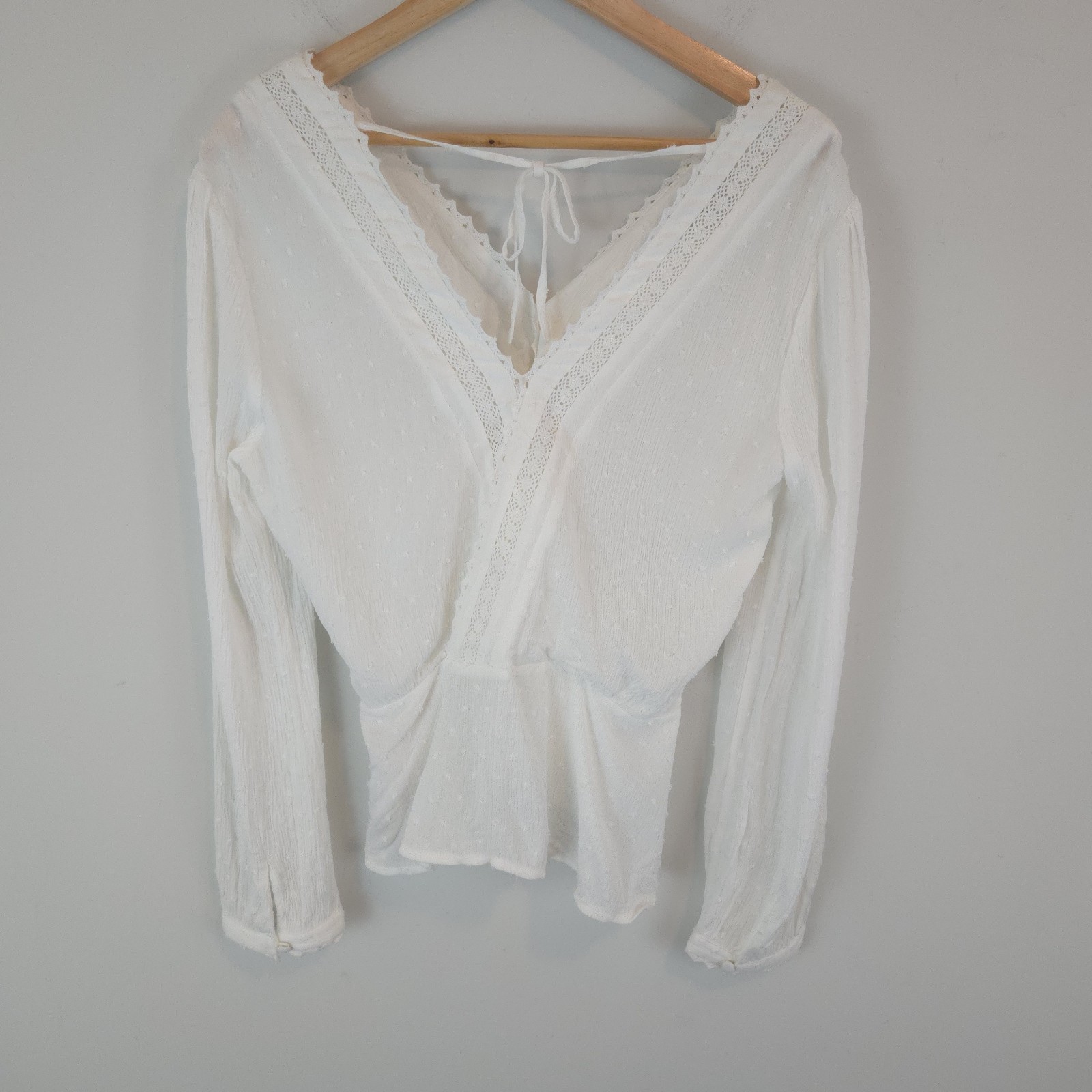 Paige Women's Nikola Swiss Dot Peplum Blouse Whit… - image 6