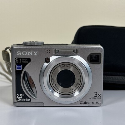 Sony Cyber-shot DSC-W5 5.1MP Digital Compact Camera Bundle - Tested & Works