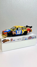 WINNER'S CIRCLE Kyle Busch 18 M M's Toyota Camry 2009 Daytona 500 1:24