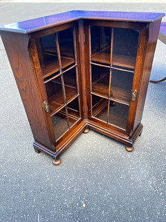 1930s Vintage Corner Bookcase