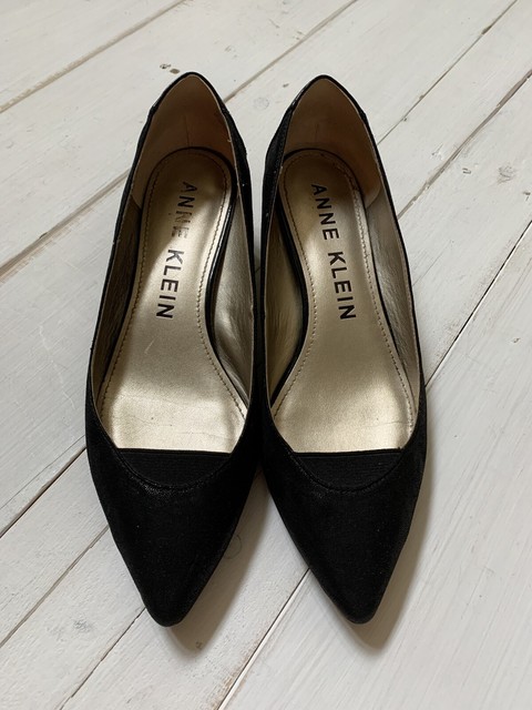 anne klein black pumps